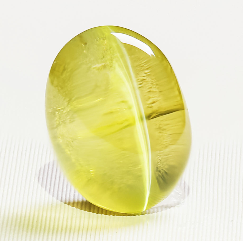 Chrysoberyl cat's eye
